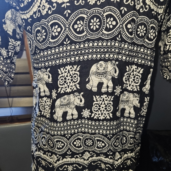 Eaethbound Trading Co. Womans Elephant Print Blouse Size S - Picture 10 of 12